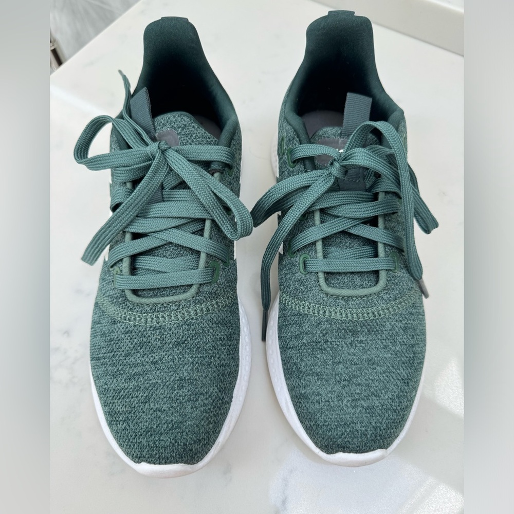 Women’s Adidas Cloudfoam shoes